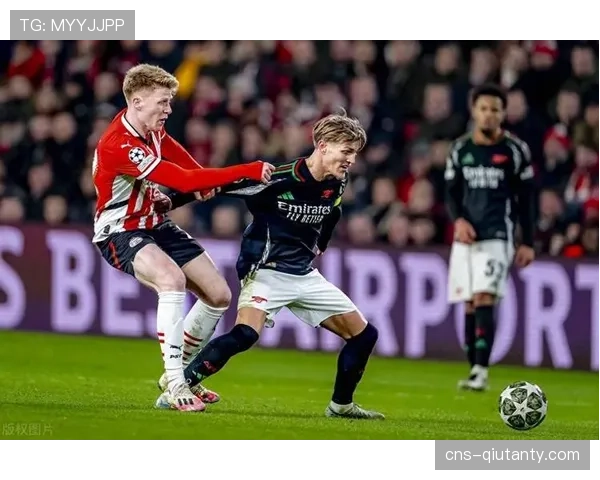 赛前训练开放日:记者观察阿森纳重点演练由攻转守时的落位速度